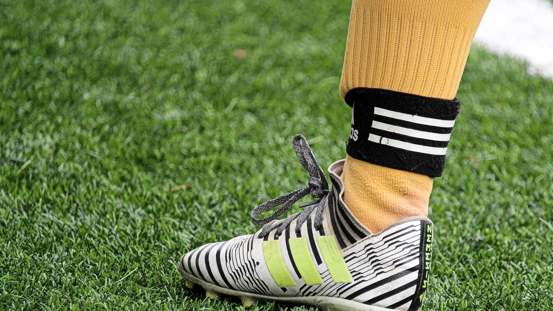 Tout savoir sur les chaussures de football Adidas : performances, tendances et innovations